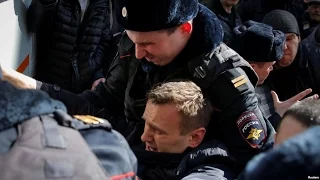 Против Димона и Бацьки. Чем закончатся протесты в Беларуси и России? | Радио Крым.Реалии