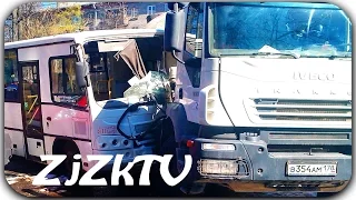 Crazy drivers. Road accidents. Подборка ДТП №285. Car Crash Compilation #285 18+