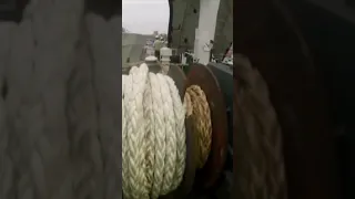 Ship Rope breaks into two. Very very Dangerous.