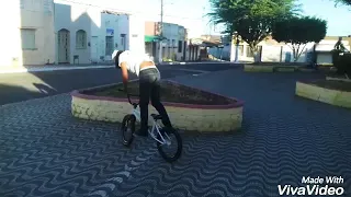 Edílson na bmx