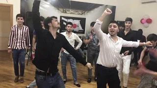Кайфовая Чеченская Песня Лезгинка Madina Madina ALISHKA RAMIL 2019 Парни Круто Танцуют В Баку