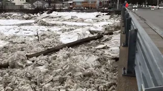 Cazenovia Creek Ice Jam breaking up at Stevenson Street Bridge with high flow!