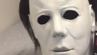 Unboxing TOTS Halloween 1978 Mask