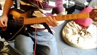 Green Day - Longview - Bass Cover Gibson G3