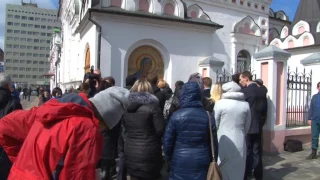 Саратовцы почтили память погибших в метро Санкт-Петербурга
