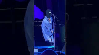 Justin Bieber live singing "Lonely"