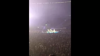 Coldplay - Chris Martin tells "joke" to the Gelsenkirchen crowd as the piano is getting fixed!