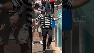 Tom mime SeaWorld is back 😍 #seaworldmime #seaworldorlando #funny