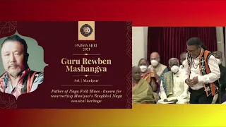 President Kovindpresents Padma Shri to Guru Rewben Mashangva for Art