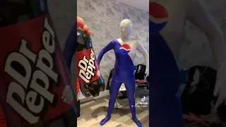 Como Pepsiman y CocaColaMan reaccionan con el DrPepper :D