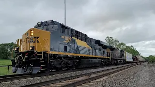 CSX's Very Clean Pere Marquette Heritage Leads M416 Past Warm Springs Road