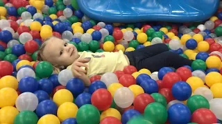 VLOG / Детская игровая площадка, развлечения для детей / Батуты / Kids indoor playground / Fun Jump