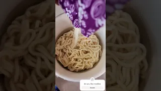 HELLO KITTY NOODLES (part 1/2)