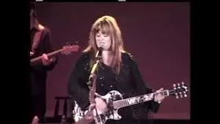 WYNONNA JUDD Girls With Guitars 2004 LiVe