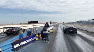 Corvette ZR1 VS Porsche 911 1/4 mile drag race