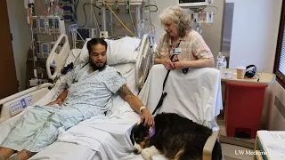 Therapy dog lifts patients' hearts