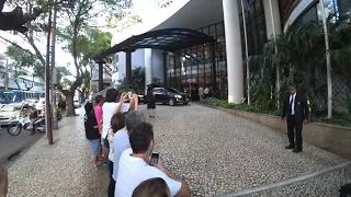 Paul McCartney deixando Sheraton Salvador (20/10/2017)