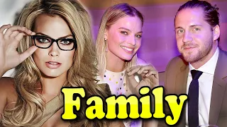 Margot Robbie Family With Husband Tom Ackerley 2020