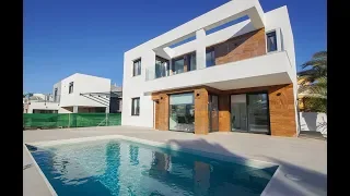 FULLY FURNISHED AND KEY READY VILLA IN TORREVIEJA