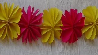 How to make paper flower streamer / Christmas decoration