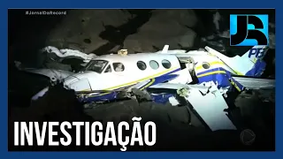 Peritos do Rio começam a analisar fuselagem do avião que caiu com Marília Mendonça