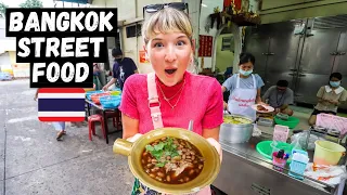 Street Food HEAVEN in THAILAND! 🇹🇭 Trying the MUST Eat Foods in BANGKOK!