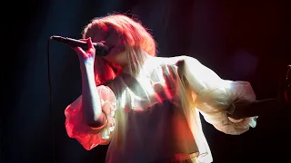 AURORA - It Happened Quiet (Live on Lindmo)