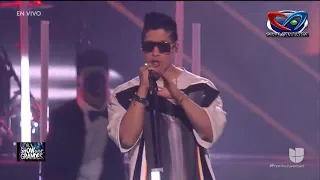 ASÍ FUE EL ESPERADO REENCUENTRO DE CHYNO Y NACHO EN PREMIOS JUVENTUD 2021