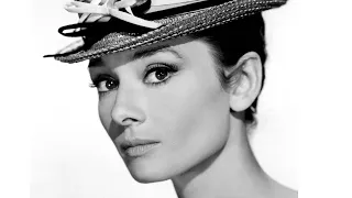 Elvis Costello - She (1999) / Audrey Hepburn (Stereo / Lyrics)