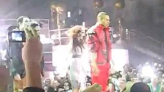 Chris Brown performing Michael Jackson's Thriller, 2006 World Music Awards, London