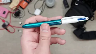 Четырёхцветная ручка. BIC 4-Color Ballpoint Pen. 4 цвета ручка БИК.