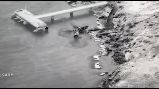 Байрактар уничтожает русский военный катер типа "Раптор" возле острова Змеиный