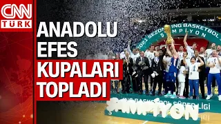 ING Basketbol Süper Ligi Şampiyonu Anadolu Efes kupayı kaldırdı