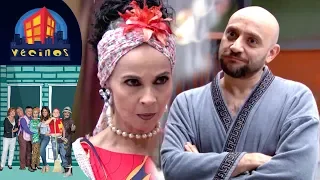 Magdalena se convierte en Lady Tanque de Gas | Vecinos - Distrito Comedia