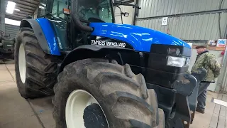 2001 New Holland TM165 7.5 Litre 6-Cyl Diesel Tractor (165 HP)