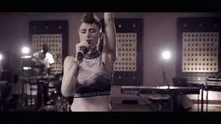 Kiesza - Hideaway (Live) on MTV PUSH