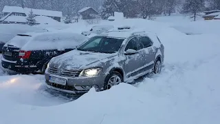 Passat Alltrack plowing through snow