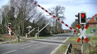 Spoorwegovergang Lastrup (D) // Railroad crossing // Bahnübergang