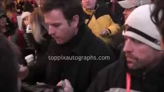 Ewan McGregor - SIGNING AUTOGRAPHS at the 2015 Sundance Film Festival