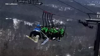 Chairlifts collide in ski-lift malfunction, injuring 5