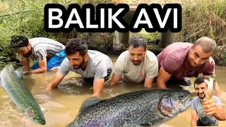 İLKEL YOLLARLA BALIK AVI / İLKEL İNSANLAR / DAĞLARDA YAŞAYANLAR BALIK AVINDA/Fishing super technigue