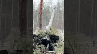 Combat work of  Russia Giatsint-B towed howitzer. #russia #ukraine
