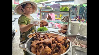 Bí quyết nhúng nguyên liệu vào dược phẩm cho ra mì vịt tiềm đông khách nhất vỉa hè Sài Gòn