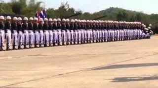 Perfecta sincronización en desfile militar