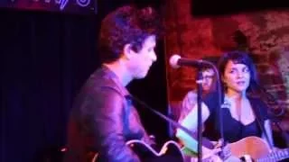 Billie Joe Armstrong & Norah Jones - Roving Gambler (New York City 2015)