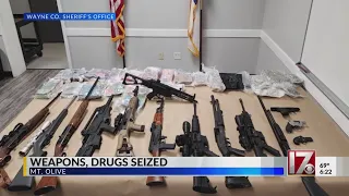 14 guns seized in drug bust, Wayne County deputies say