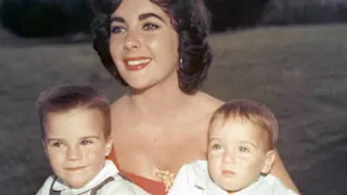 LA INCREÍBLE VIDA DE ELIZABETH TAYLOR