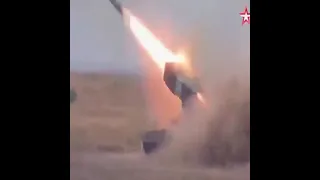 Russian super powerful artillery. Dàn pháo siêu mạnh của Nga