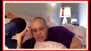 Reacting to 13/07/2020 Live from her bed, she had a bad dream.