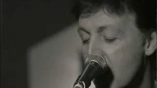 Paul Mccartney live at the Cavern Club! Dec.14 1999(INTRO+HONEY HUSH)